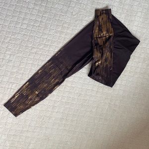 Joy lab Burgundy metallic workout leggings - size XS